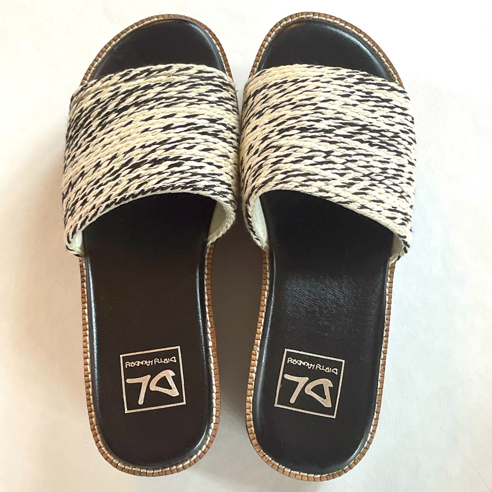 Dirty Laundry Women’s Pivot Wedge Sandal - Natural/Black Malibu Rope
